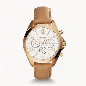 🌼 NWT Fossil tan leather watch